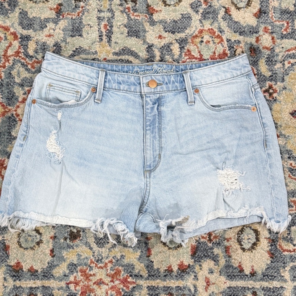 Universal Thread Denim Shorts Women 10 Light Blue Distressed High Rise EUC